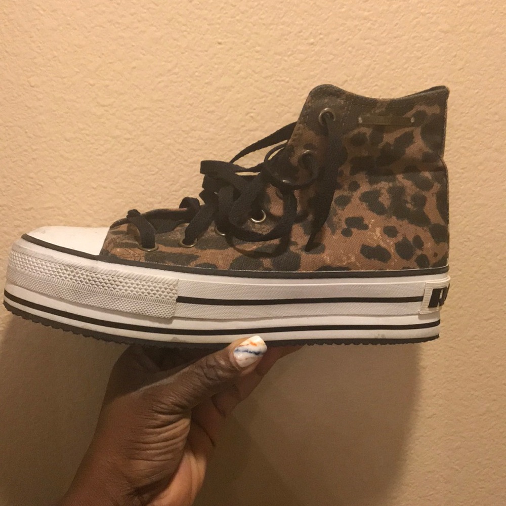 High top sneakers